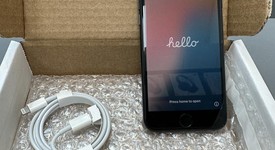 Mint
													Apple iPhone SE 3rd Gen 2022 - Unlocked, Midnight, 64 GB, A2595, photo 1 of 6