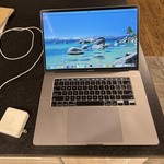 Good MacBook Pro 2019 - 16 inch - 512 GB, Gray, 16 GB, Intel Core i7