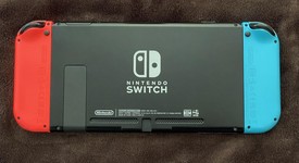 Good
													Nintendo Switch - Red & Blue, 32 GB, photo 4 of 11