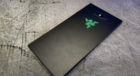 Mint
													Razer Phone 2 - Unlocked, Black, photo 2 of 7