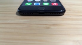 Fair
													Apple iPhone SE 3rd Gen 2022 - Unlocked, Midnight, 64 GB, A2595, photo 3 of 14