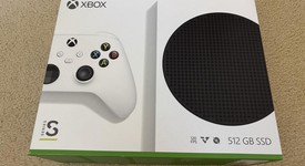 Mint
													Xbox Series S (2020) - White, 512 GB, photo 3 of 13