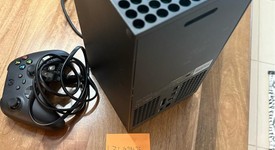 Mint
													Xbox Series X (2020) - Black, 1 TB, standard, photo 1 of 4