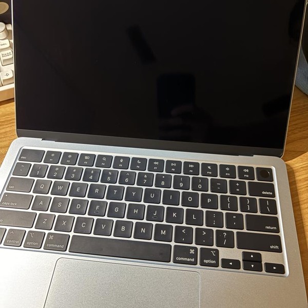 MacBook Air 2025 (M4) - 13 inch - 256 GB, Sky Blue, 16 GB, Apple M4