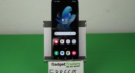 Good
													Samsung Galaxy Z Flip4 5G - Unlocked, Graphite, 128 GB, 8 GB, SM-F721U1, photo 1 of 10