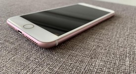 Good
													Apple iPhone 7 Plus - Unlocked, Rose Gold, 128 GB, A1784, GSM, photo 4 of 14