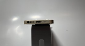 Good
													Apple iPhone SE 1st Gen 2016 - Unlocked, Gold, 16 GB, A1662, photo 4 of 7