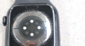 Good
													Apple Watch Series 10 42mm - Unlocked, Black, A3001 - Cellular, Aluminum, photo 2 of 6