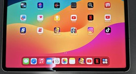 Mint
													Apple iPad Pro 12.9" 6th Gen 2022 - Unlocked, Gray, 2 TB, photo 2 of 6