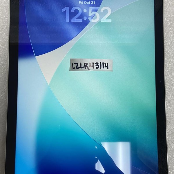 Apple iPad 11th Gen - Wi-Fi, 128 GB, Silver, A3354