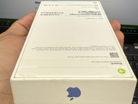 Apple iPhone 16