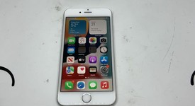 Good
													Apple iPhone 6S - AT&T, Silver, 64 GB, A1633, photo 1 of 10