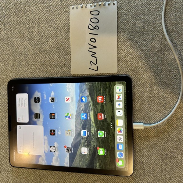 Apple iPad Air 5th Gen - Wi-Fi, 64 GB, Gray, A2588