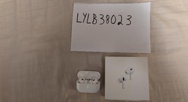 Used
													Apple AirPods Pro 2nd Gen - Lightning, photo 2 of 2