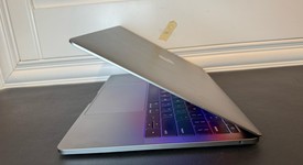 Good
													MacBook Pro 2017 (No Touch Bar) - 13" - I5, Gray, 256 GB, 8 GB, photo 5 of 8