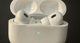 Used
													Apple AirPods Pro 2nd Gen - Lightning, photo 4 of 8