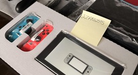 Mint
													Nintendo Switch - Red & Blue, 32 GB, photo 4 of 6