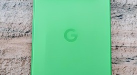 Mint
													Google Pixel 9 - Unlocked, Wintergreen, 128 GB, 12 GB, G2YBB, photo 4 of 6