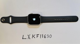 Good
													Apple Watch Series 5 44mm - Silver, A2093 - GPS, Aluminum, photo 2 of 12