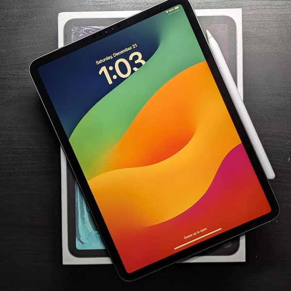 Apple iPad Pro 11 inch 2018 - Wi-Fi, 64 GB, Gray, A1980