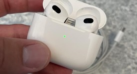 Used
													Apple AirPods 3rd Gen - Lightning Case, photo 4 of 4