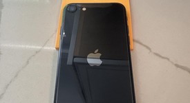 Mint
													Apple iPhone SE 3rd Gen 2022 - T-Mobile, Midnight, 64 GB, A2595, photo 3 of 7