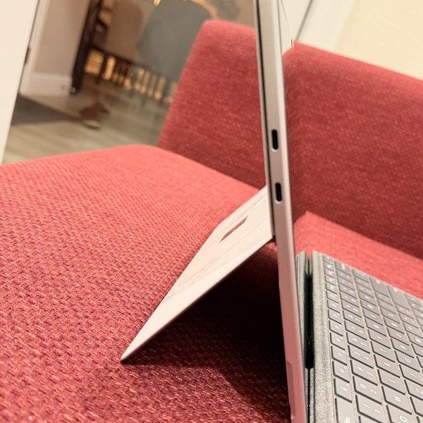 Microsoft Surface Pro 11 - Platinum, 512 GB, 16 GB