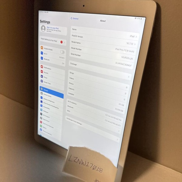 Apple iPad Pro 12.9 inch 1st Gen 2015 - Wi-Fi, 32 GB, Silver, A1584, 1st Gen 2015