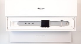 Good
													Apple Watch Series 3 42mm - Unlocked, Silver, A1861, Aluminum, photo 2 of 7