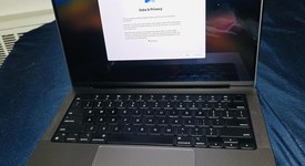 Good
													MacBook Pro 2021 - 14" - Apple M1 Pro 10-core, Gray, 512 GB, 16 GB, photo 2 of 11