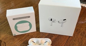 Used
													Apple AirPods Pro 1st Gen - MagSafe Case, photo 1 of 8