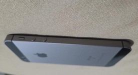 Mint
													Apple iPhone SE 1st Gen 2016 - Unlocked, Grey, 128 GB, A1723, photo 5 of 10