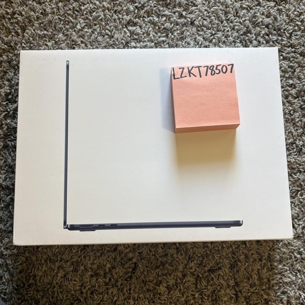 MacBook Air 2024 (M3) - 13 inch - 256 GB, Midnight, 16 GB, Apple M3, 8-core GPU