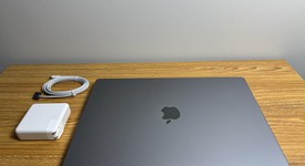 Mint
													MacBook Pro 2021 - 16" - Apple M1 Pro 10-core, Gray, 512 GB, 16 GB, photo 4 of 9