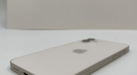 Mint
													Apple iPhone 12 - Unlocked, White, 64 GB, A2172, photo 4 of 5