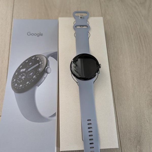 Google Pixel Watch 4 - Wi-Fi, Silver, 45mm, Wi-Fi