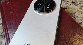 Mint
													Oppo Find N5 - Unlocked Non-US, Misty White, 512 GB, 16 GB, photo 5 of 12