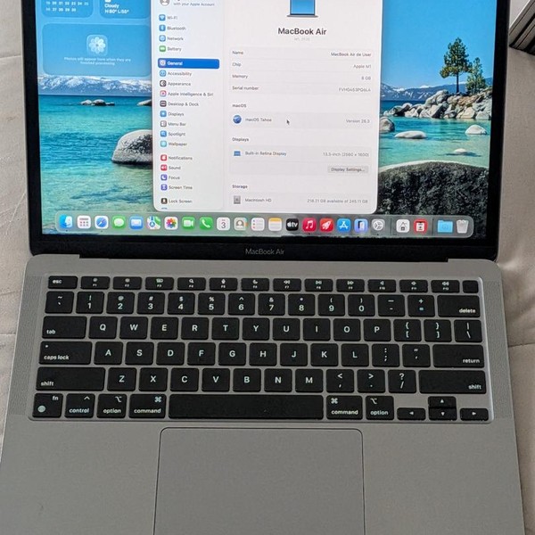 MacBook Air 2020 - 13 inch - 256 GB, Gray, 8 GB, Apple M1
