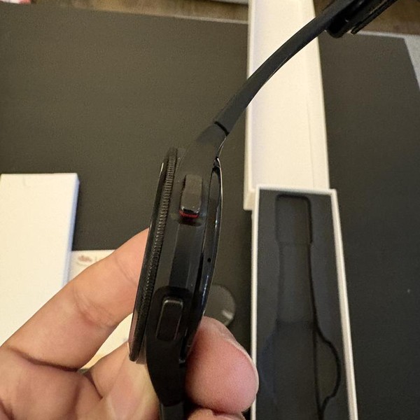 Samsung Galaxy Watch4 Classic - AT&T, Black, 46mm