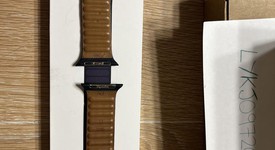 New
													Apple Watch Series 7 45mm - Unlocked, Silver, A2477 - Cellular, Stainless, photo 3 of 7