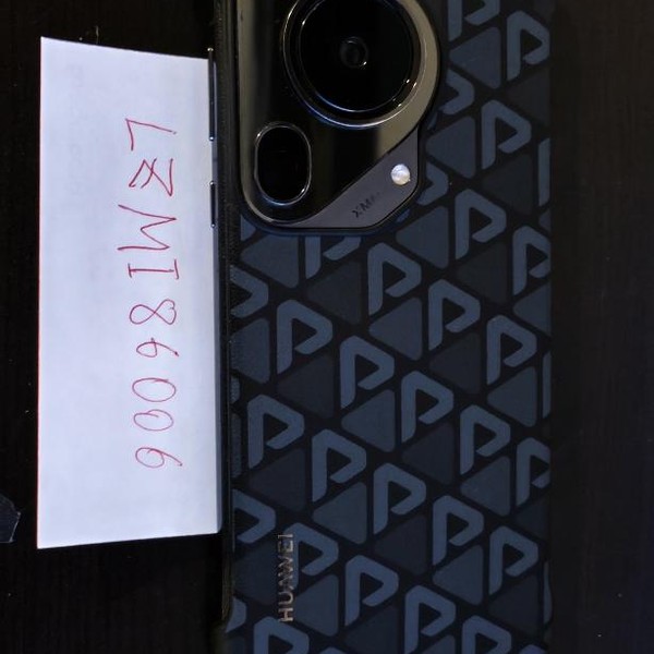 HUAWEI Pura 70 Ultra - Unlocked Non-US, 512 GB, Black, 16 GB