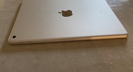 Good
													Apple iPad 5th Gen - Wi-Fi, Silver, 128 GB, A1822, photo 1 of 5