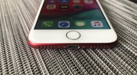 Good
													Apple iPhone 7 - Verizon, Red, 128 GB, A1660, photo 2 of 10