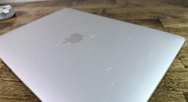 Fair
													MacBook Pro 2017 (No Touch Bar) - 13" - I5, Silver, 256 GB, 8 GB, photo 4 of 7
