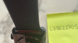 Good
													Apple Watch Series 3 42mm - Unlocked, Black, A1861, Stainless, photo 4 of 12