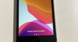 Mint
													Apple iPhone SE 1st Gen 2016 - Unlocked, Grey, 32 GB, A1662, photo 1 of 8