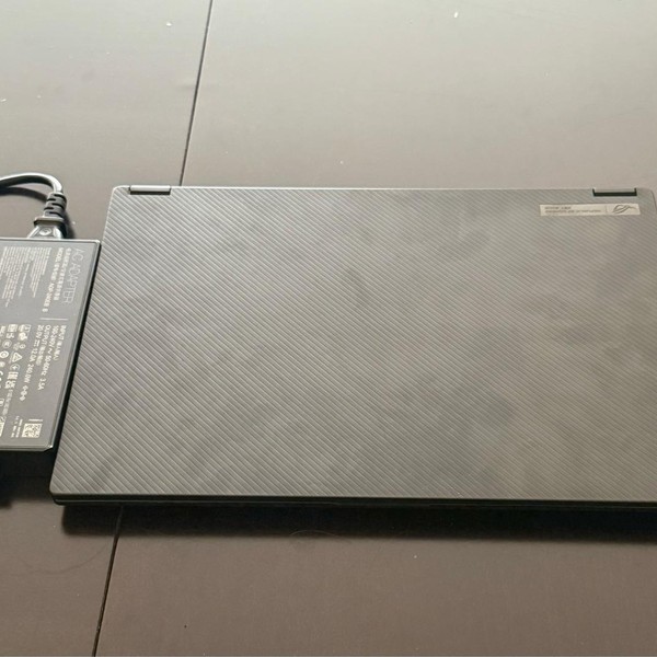 Asus ROG Flow X16 (2022) GV601 - 1 TB, 16 GB, AMD Ryzen 9, WQXGA