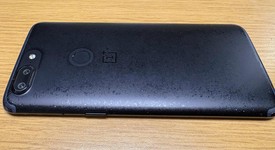Good
													OnePlus 5T - Unlocked, Black, 128 GB, 8 GB, photo 3 of 5