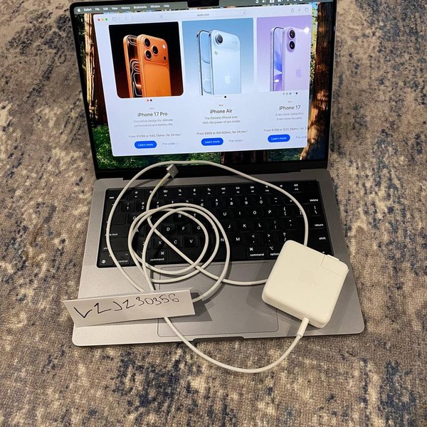 MacBook Pro 2023 - 14 inch - 8 TB, Gray, 96 GB, Apple M2 Max