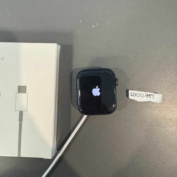 Apple Watch SE 2nd Gen 44mm - Midnight, A2723 - GPS, Aluminum